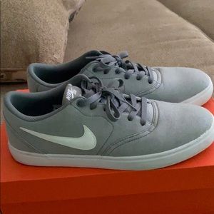 Nike SB Check Gray